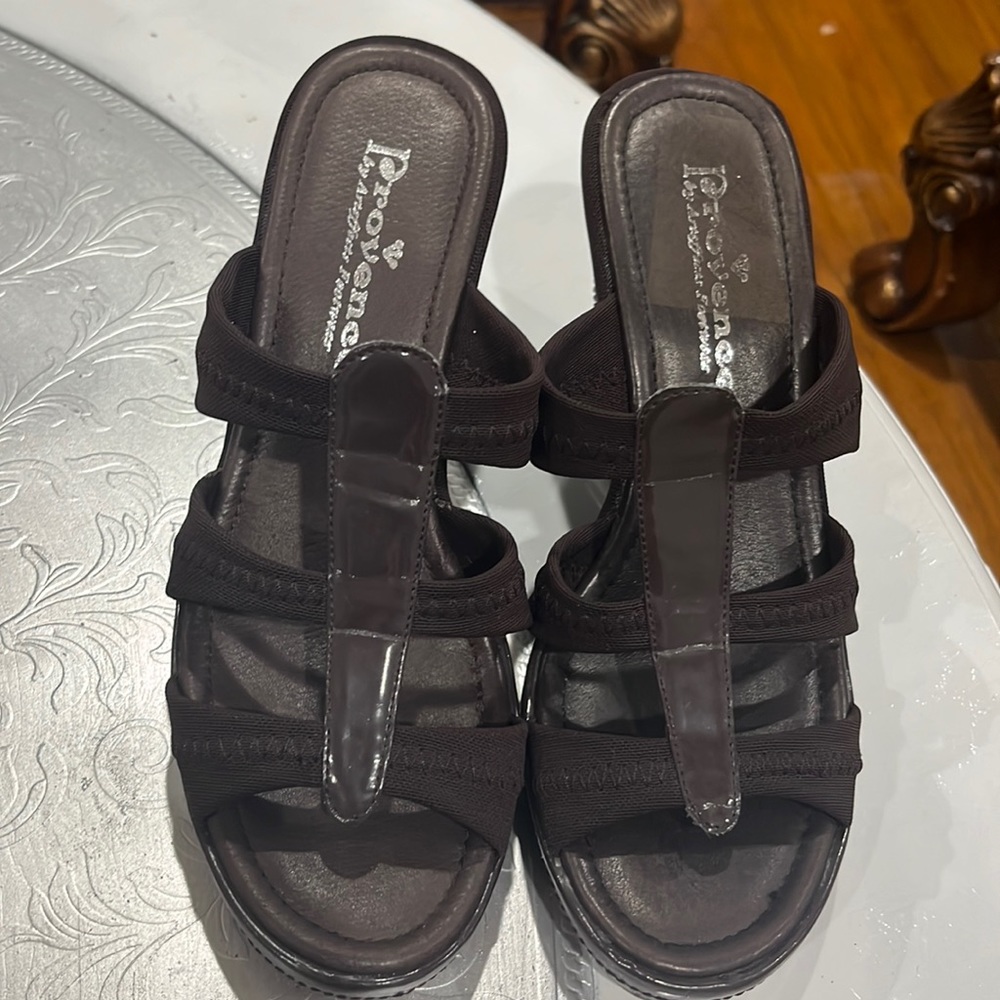 PROVENCE BY ARTIFFECTS FOOTWEAR BROWN WOMEN WEDGE size 7